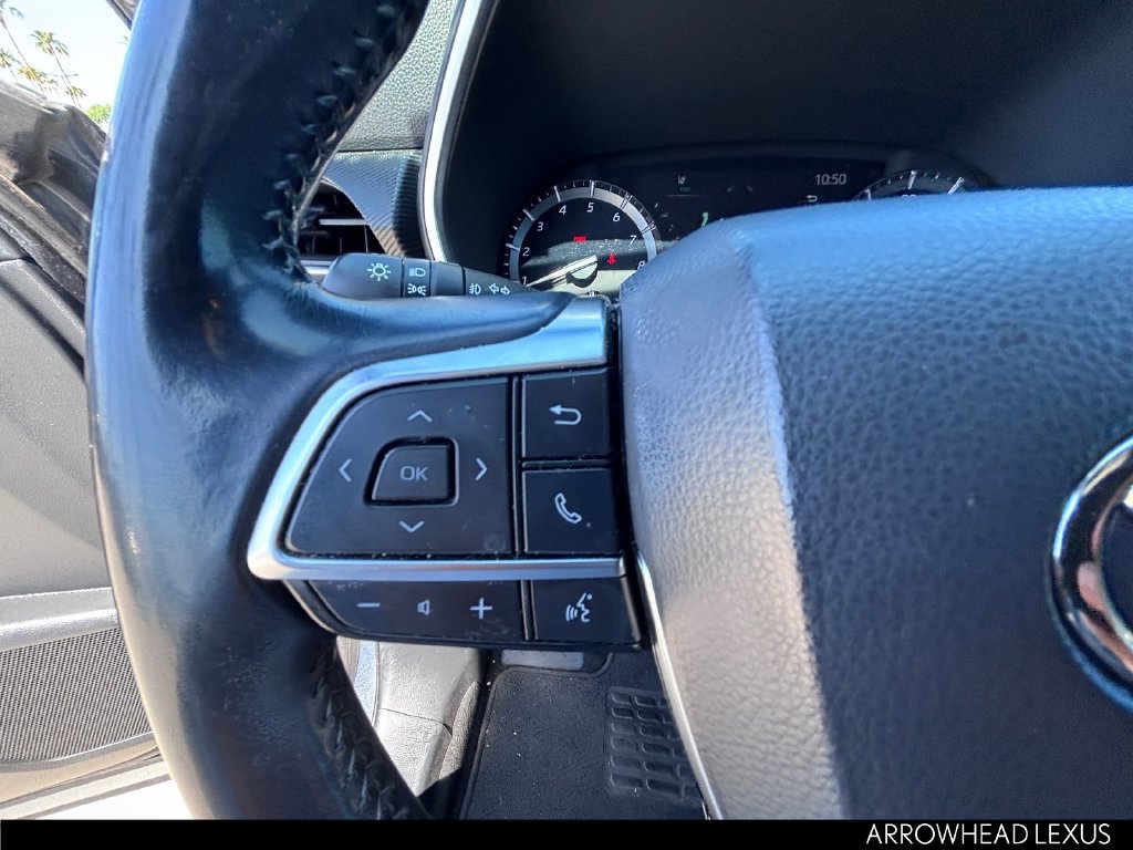 Used 2021 Toyota Highlander XSE FWD image 20