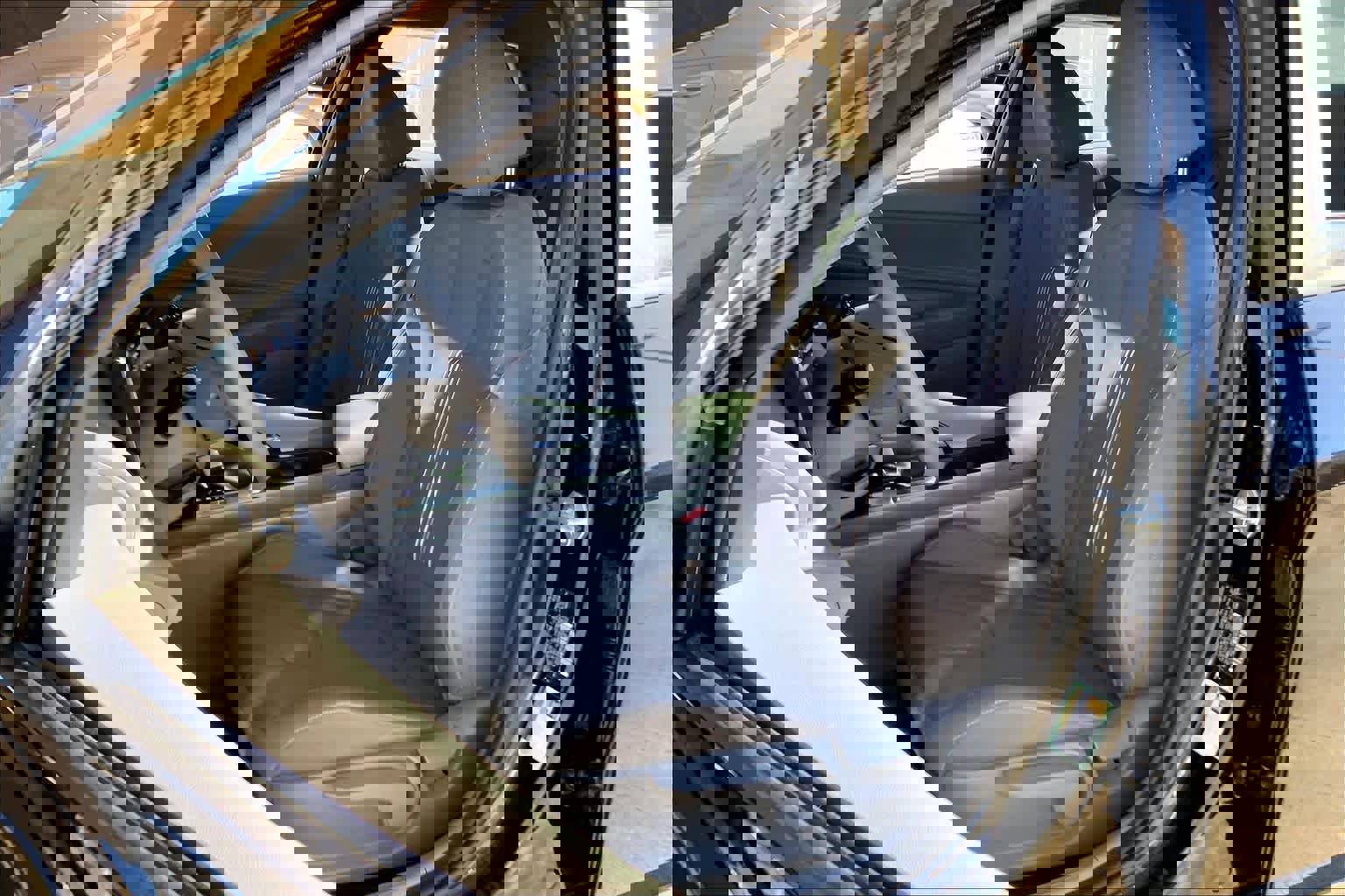 Used 2023 Hyundai Elantra SEL w/ Convenience Package image 7