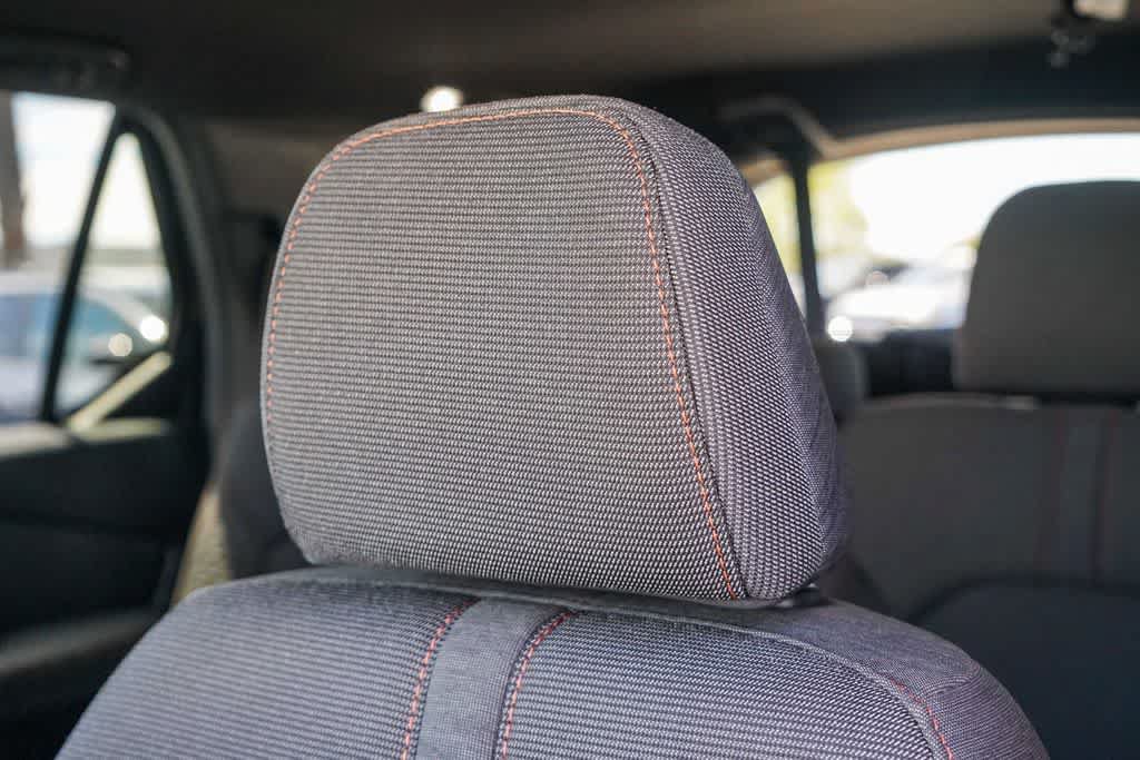 Used 2025 Honda Pilot Sport image 24