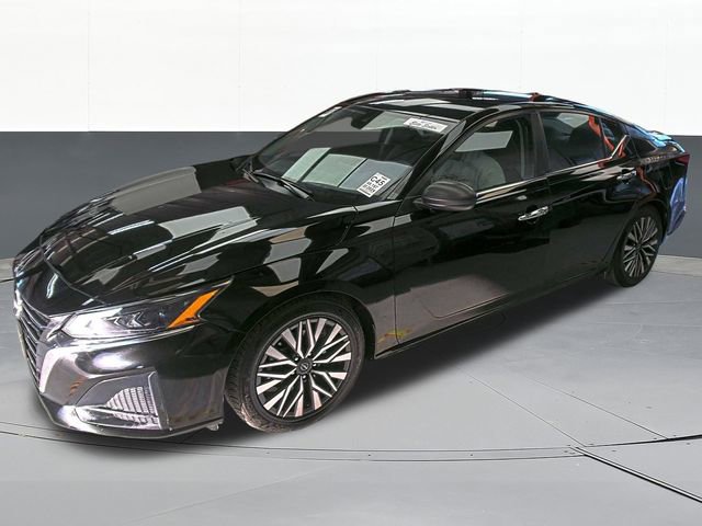 Used 2024 Nissan Altima 2.5 SV image 4