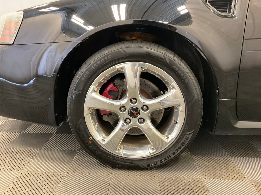 Used 2005 Pontiac Grand Prix GXP w/ Premium Audio Package FWD image 15