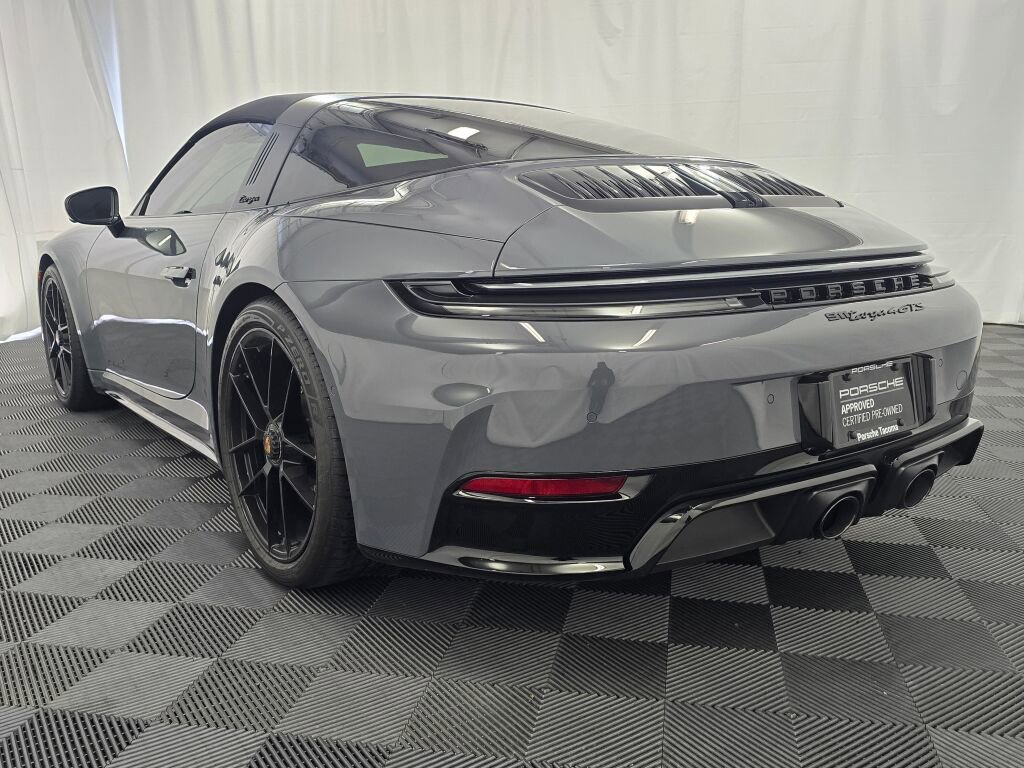 Certified 2025 Porsche 911 Targa 4 GTS AWD/4WD image 3