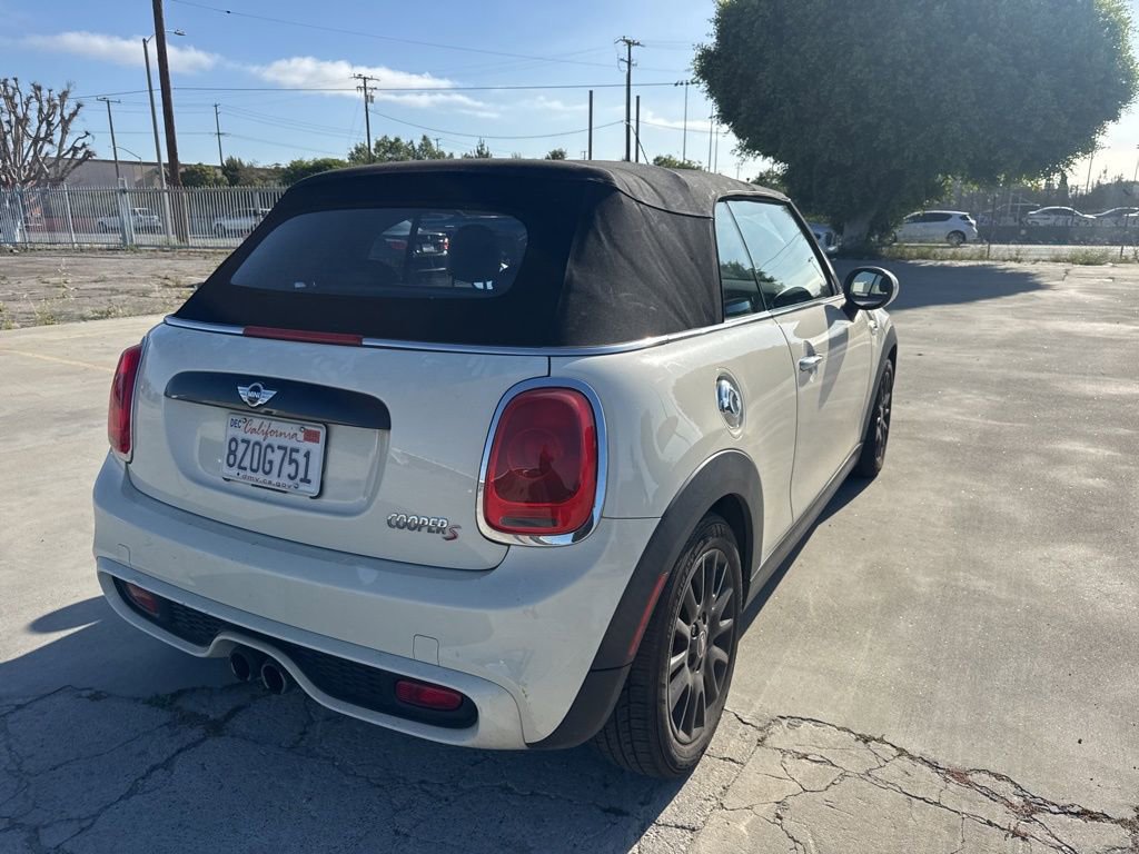 Used 2017 MINI Cooper S FWD image 5