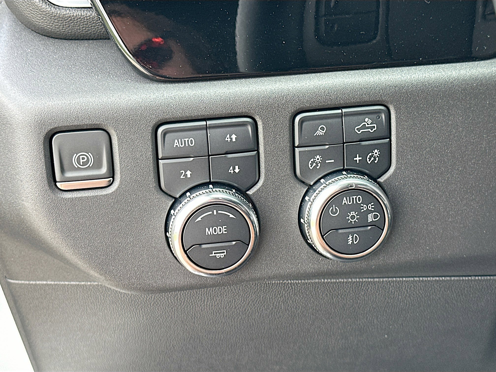 Used 2024 GMC Sierra 1500 SLT w/ X31 Off-Road Package image 10