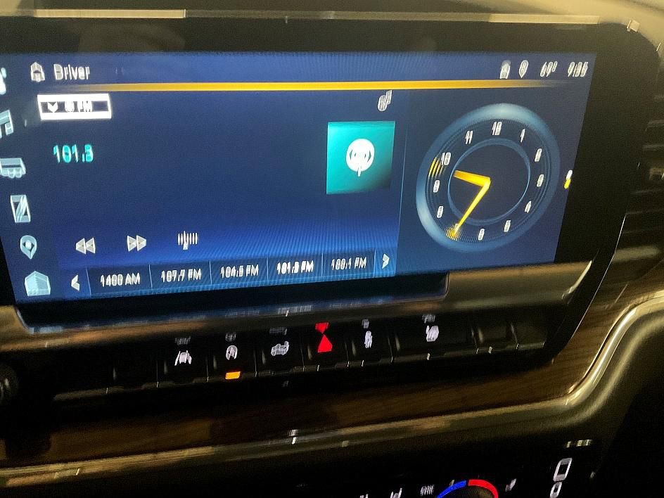 Used 2023 Chevrolet Silverado 1500 LT image 17