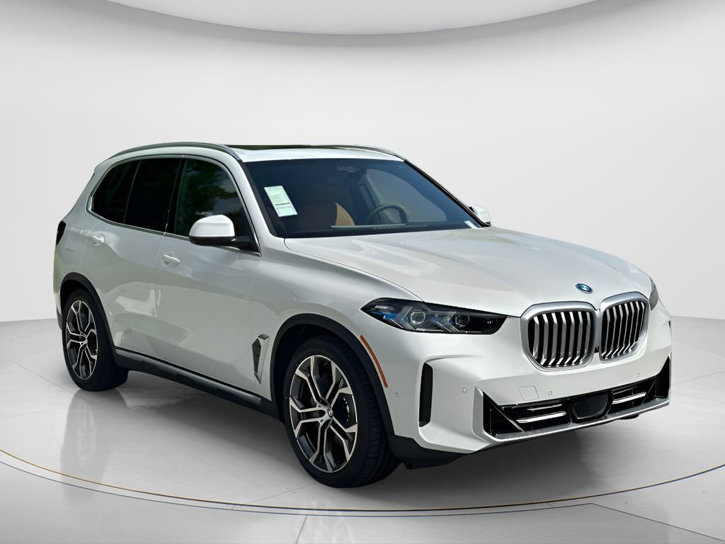 New 2026 BMW X5 xDrive50e AWD/4WD image 3