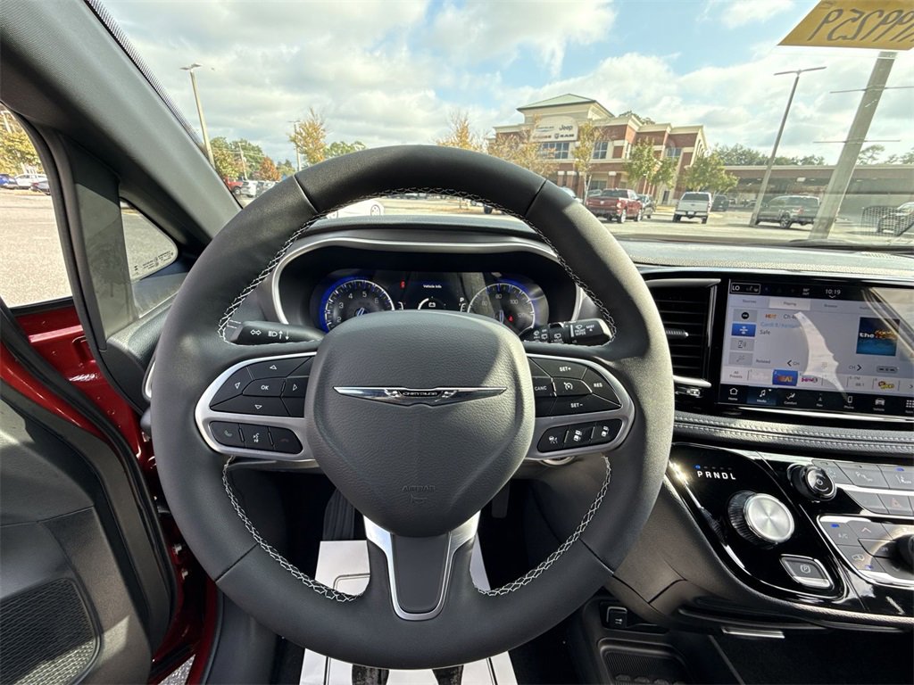 New 2026 Chrysler Pacifica Select image 14