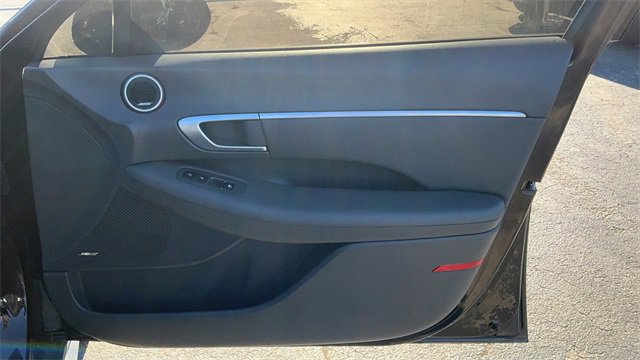 Used 2021 Hyundai Sonata SEL Plus w/ Tech Package image 9