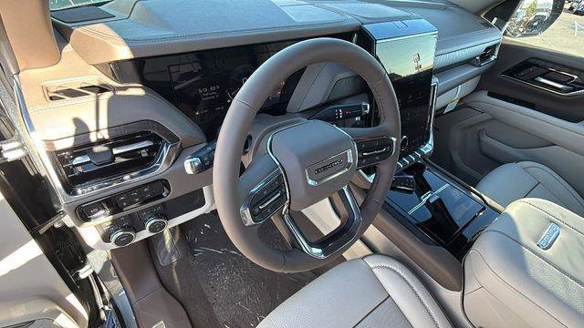 New 2026 GMC Yukon XL Denali w/ LPO, Illumination Package image 10