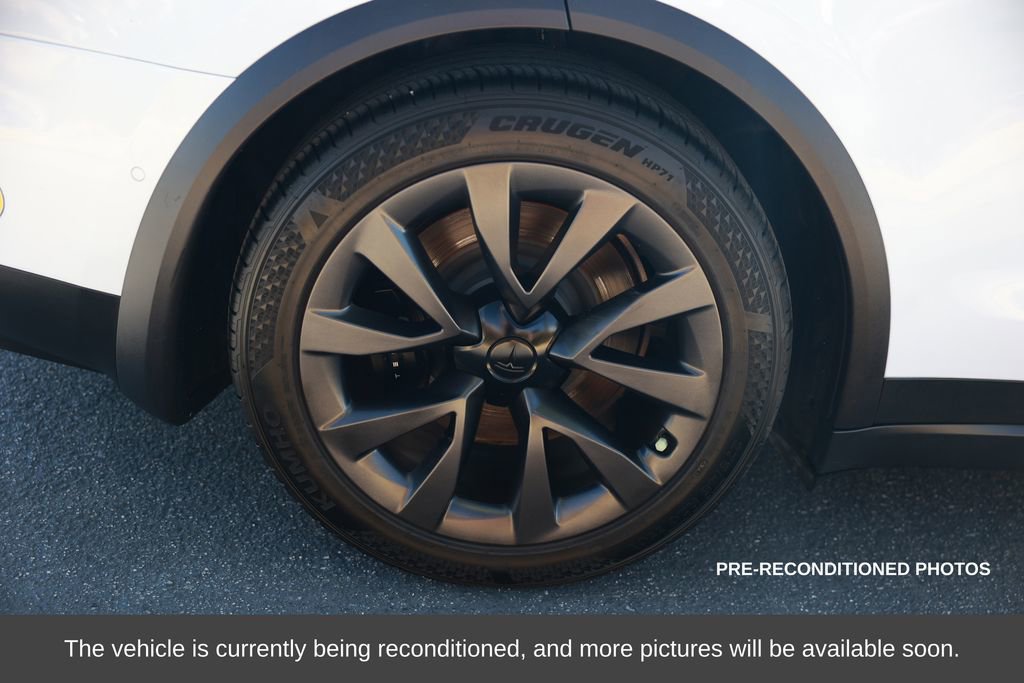 Used 2022 Tesla Model X image 9