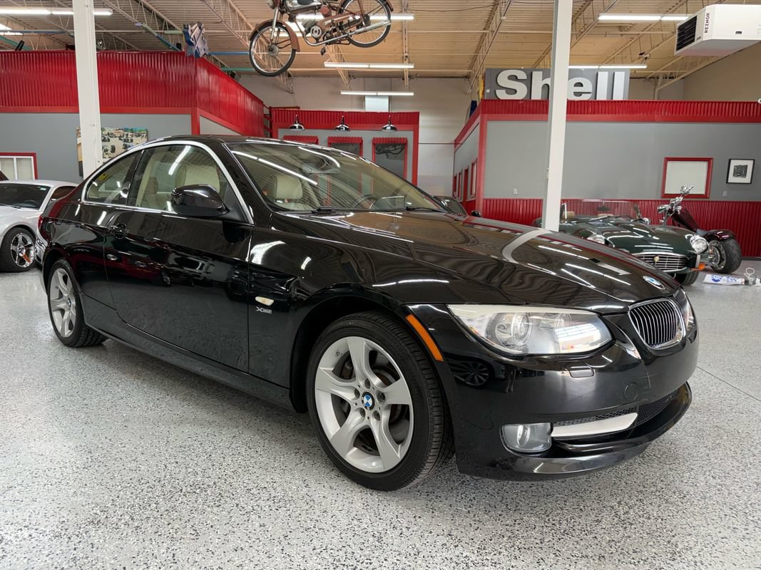 Used 2013 BMW 335i xDrive Coupe AWD/4WD image 8