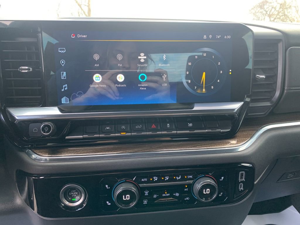 Used 2023 Chevrolet Silverado 1500 LT AWD/4WD image 21