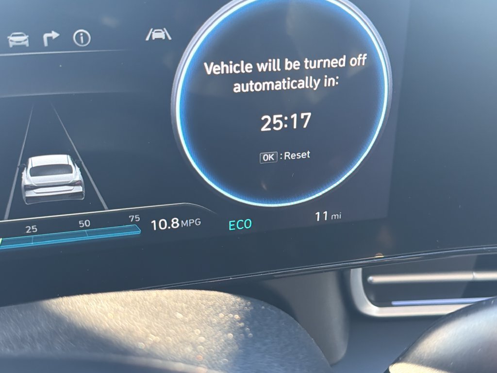 New 2026 Hyundai Elantra Limited FWD image 25