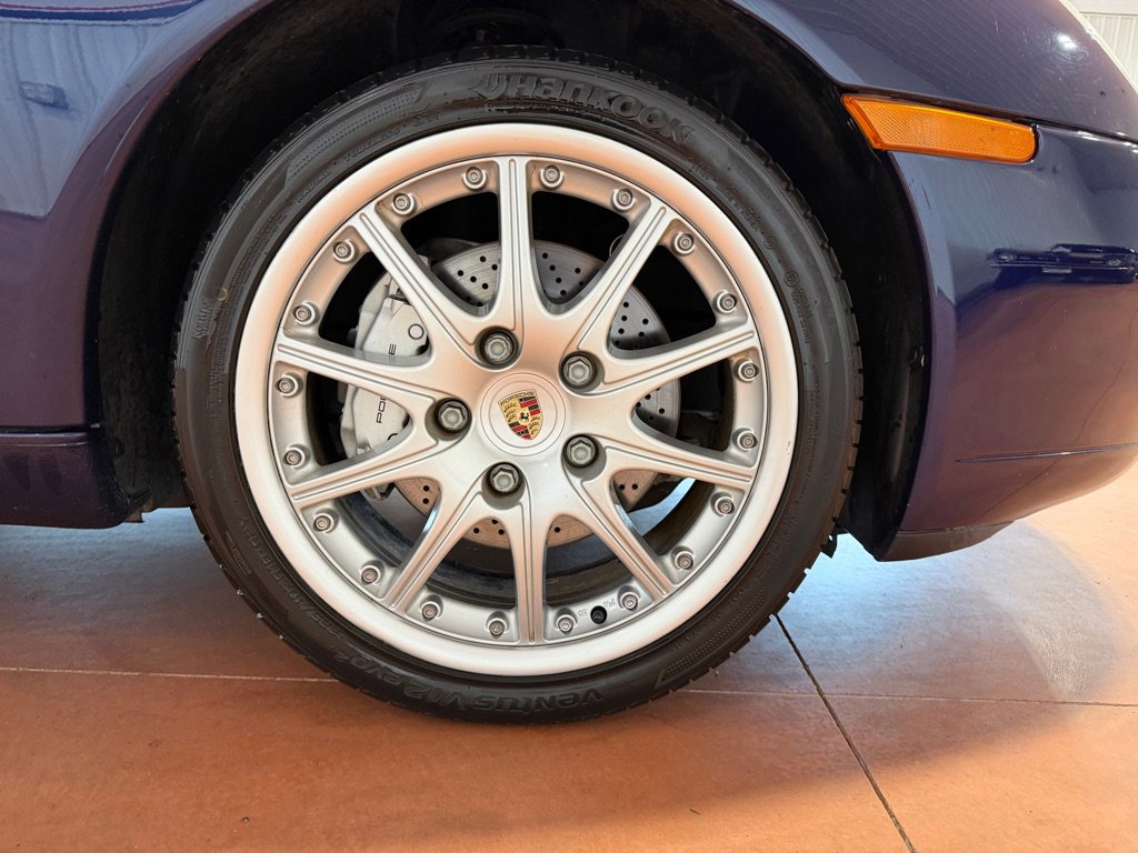 Used 2001 Porsche 911 Carrera 4 image 13