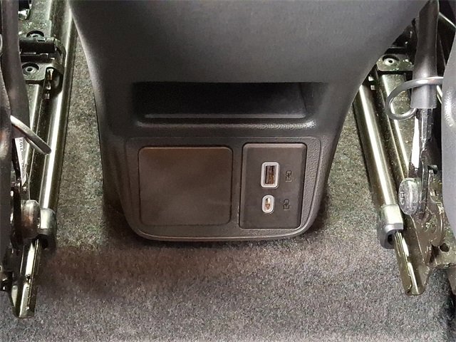 Certified 2025 Buick Encore GX Sport Touring image 25