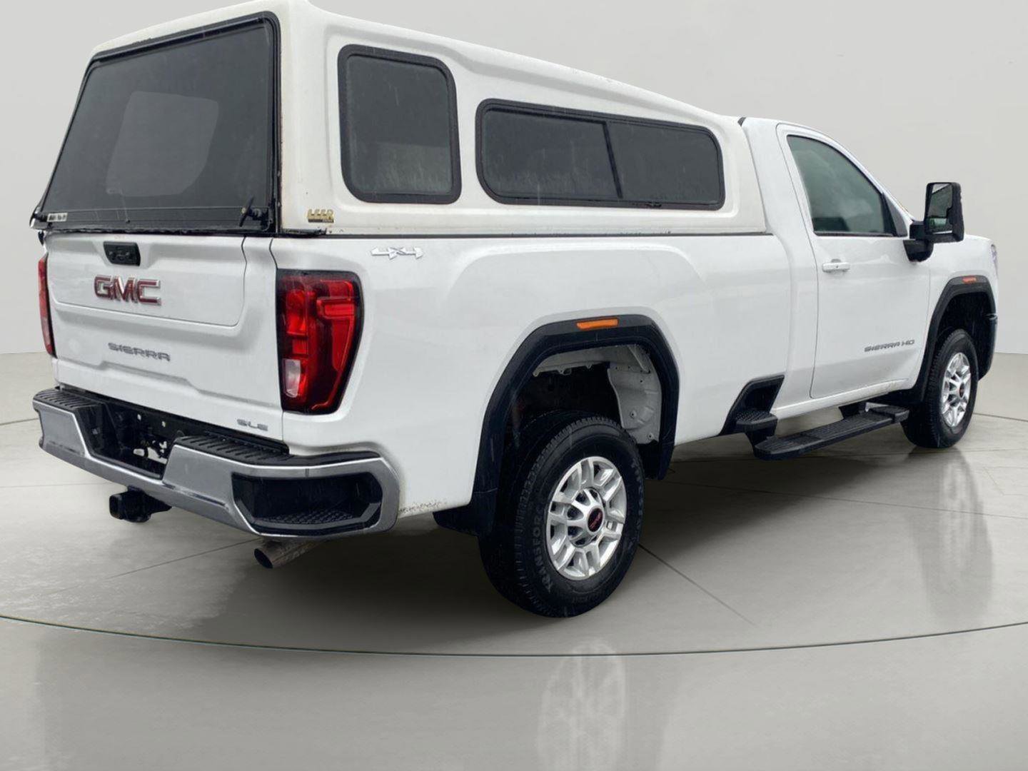 Used 2024 GMC Sierra 2500 SLE w/ SLE Convenience Package AWD/4WD image 3