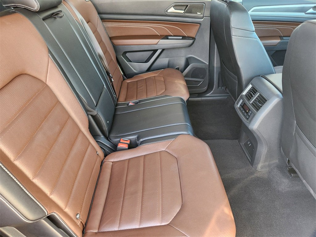 Used 2022 Volkswagen Atlas SEL Premium image 22