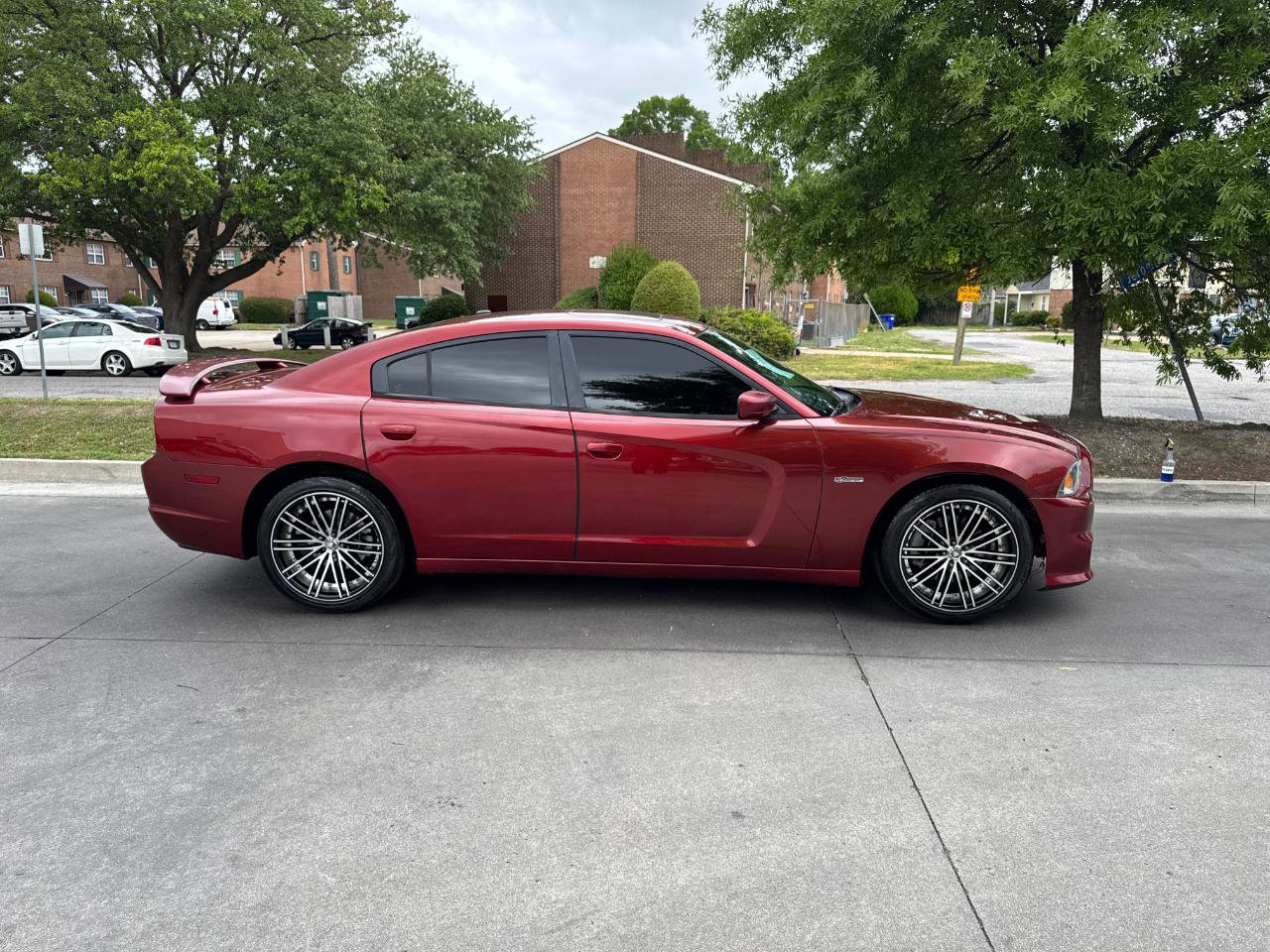 Used 2014 Dodge Charger R/T RWD image 3