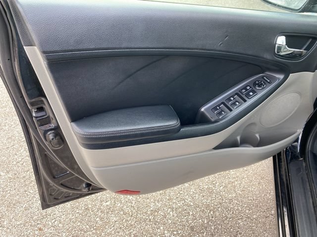 Used 2015 Kia Forte EX FWD image 14