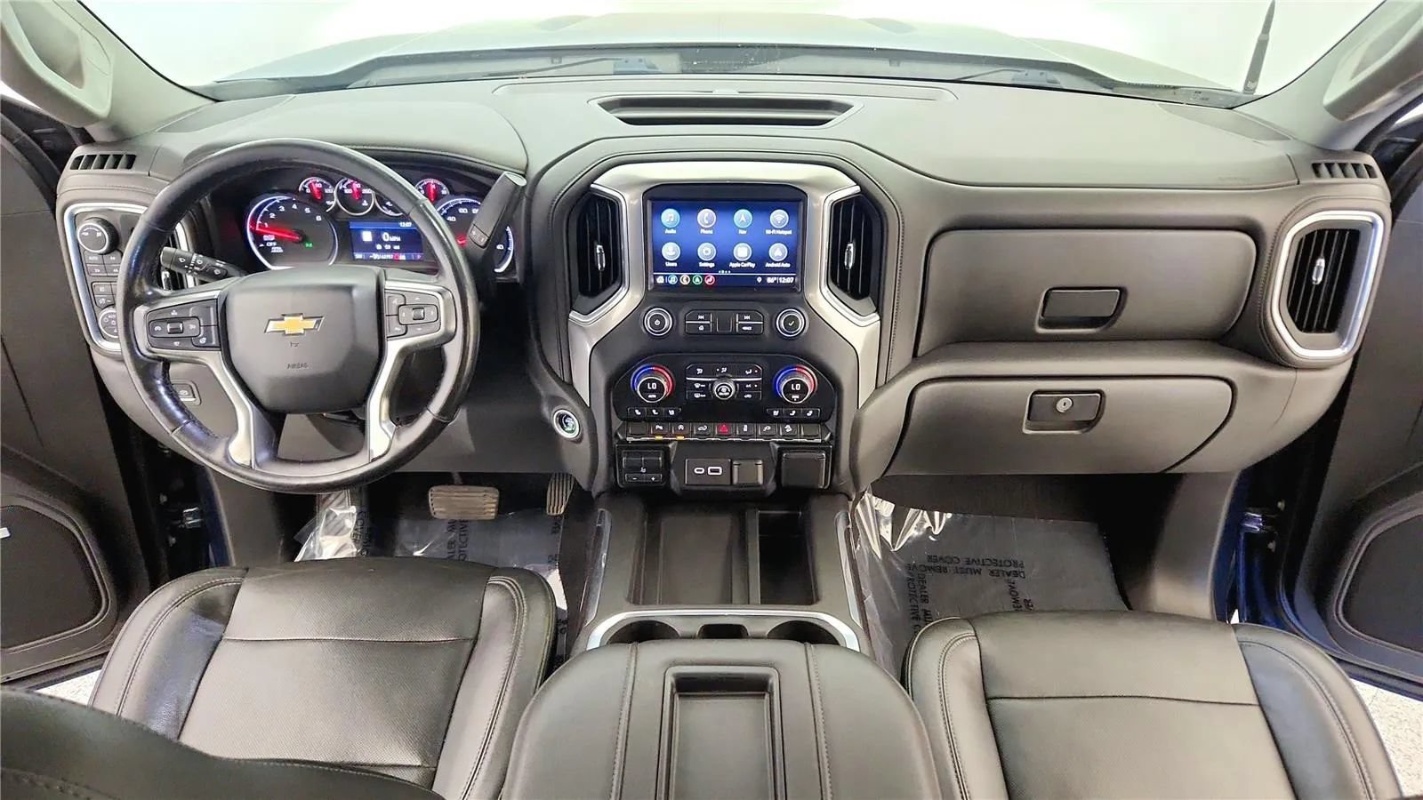 Used 2019 Chevrolet Silverado 1500 LTZ AWD/4WD image 38