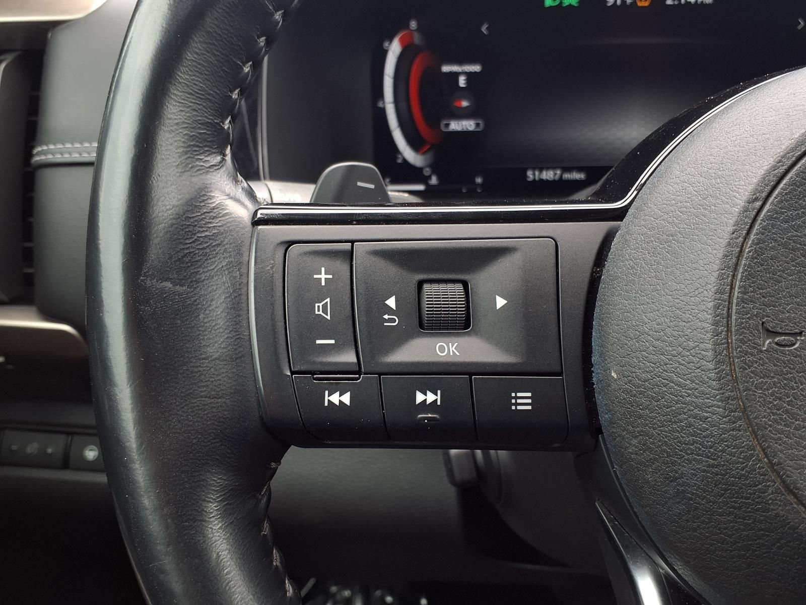 Used 2023 Nissan Pathfinder Platinum AWD/4WD image 13