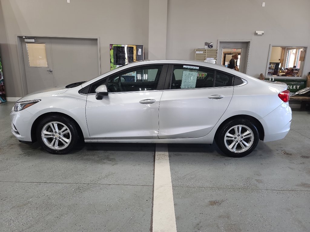 Used 2017 Chevrolet Cruze LT w/ Convenience Package