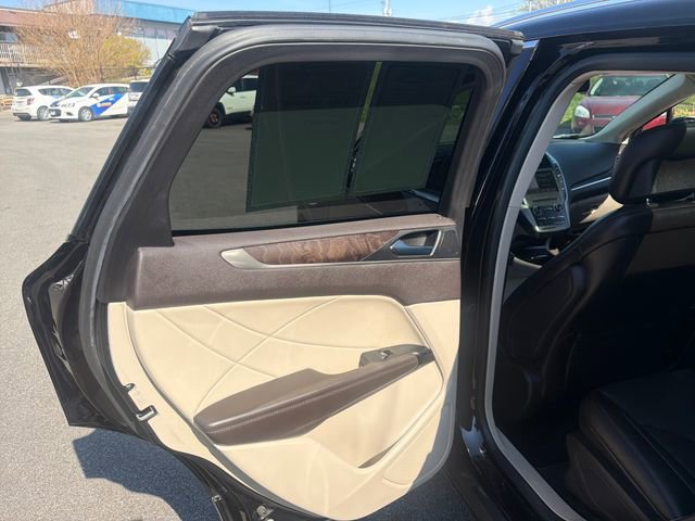 Used 2017 Lincoln MKC Reserve AWD/4WD image 25