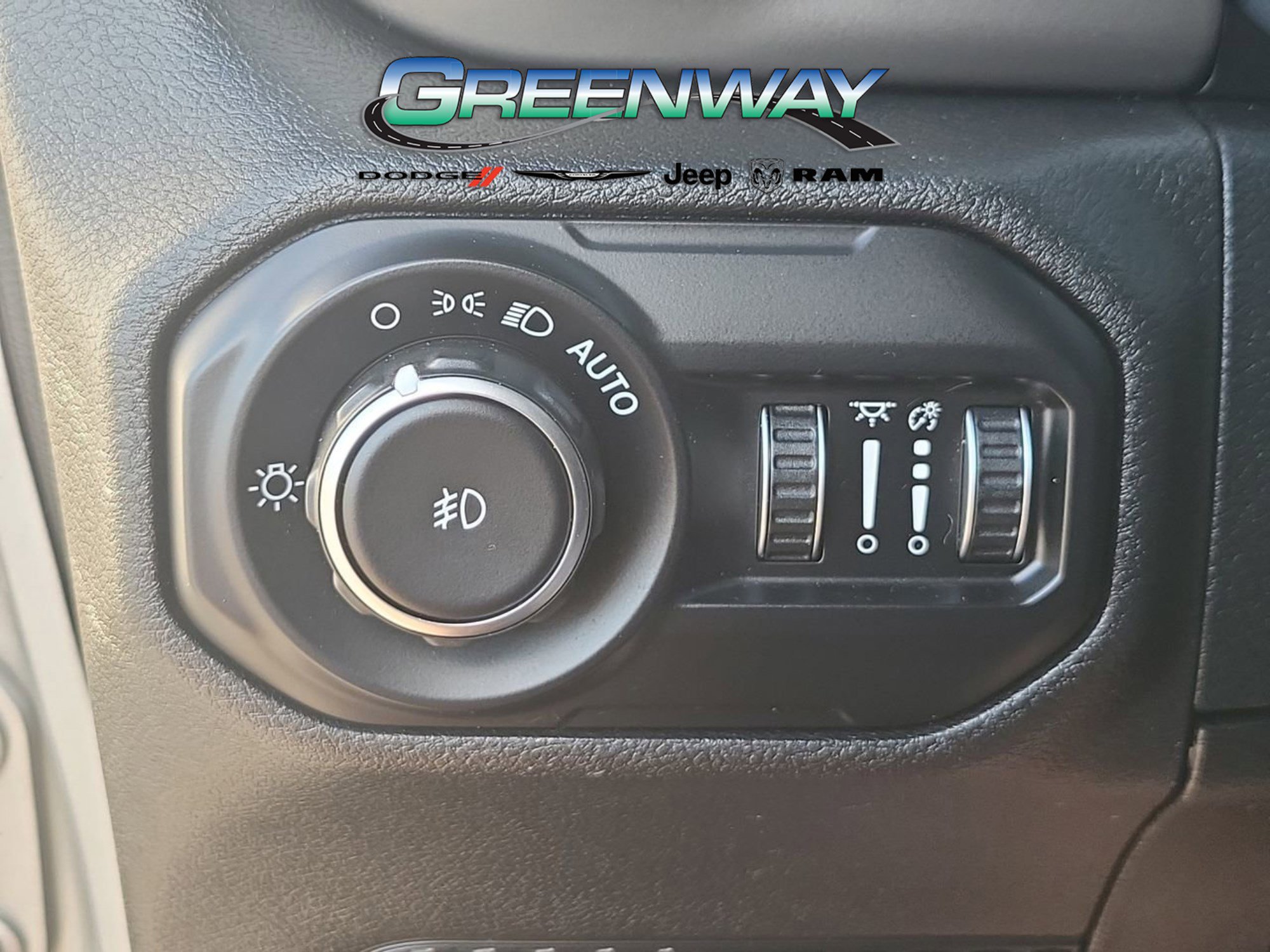Used 2021 Jeep Wrangler Unlimited Sport image 23