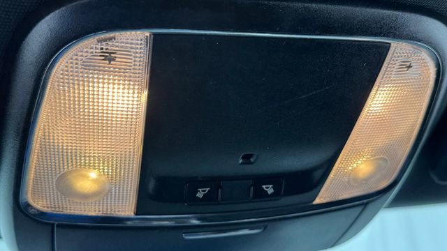 Used 2018 Jeep Grand Cherokee Laredo AWD/4WD image 29