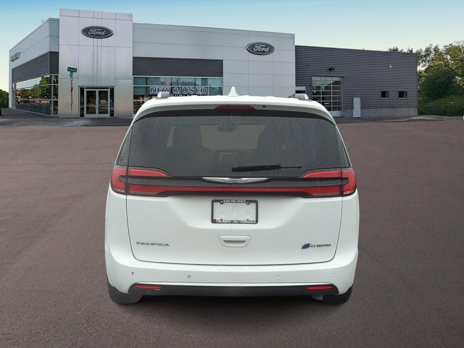 Used 2021 Chrysler Pacifica Touring-L FWD image 10