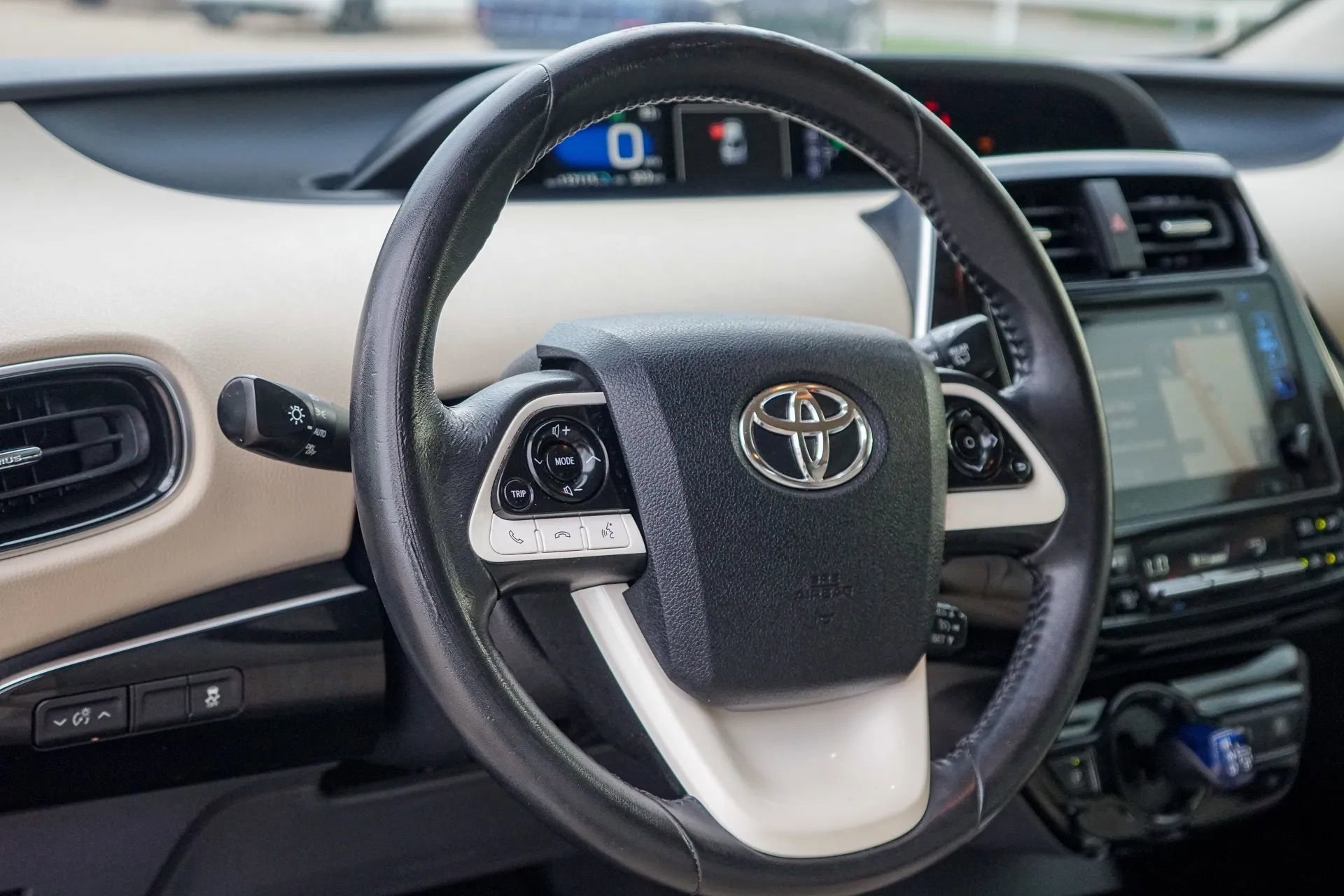 Used 2016 Toyota Prius Three FWD image 11