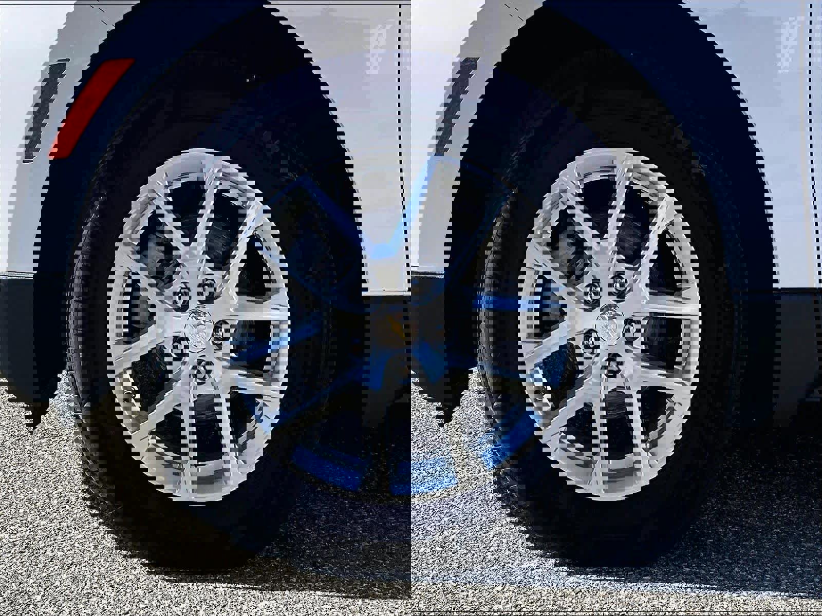 Used 2022 Chevrolet Equinox LT AWD/4WD image 7