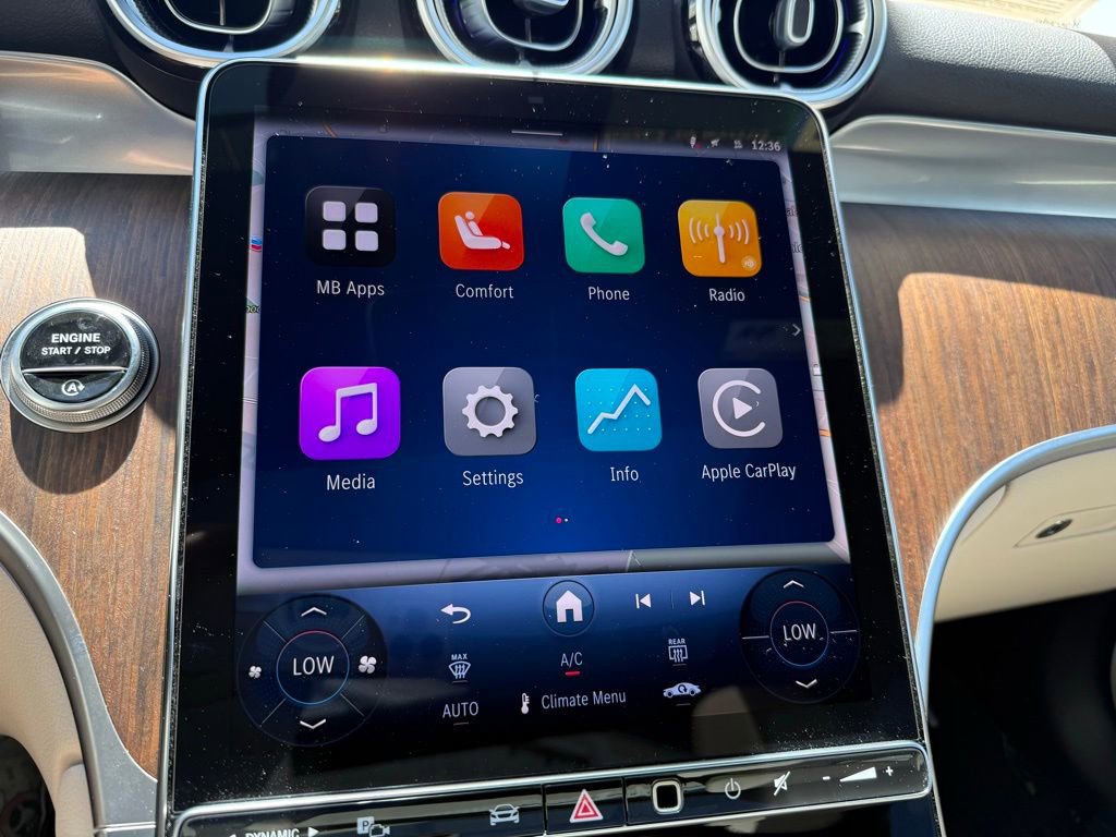 Used 2025 Mercedes-Benz GLC 300 image 19