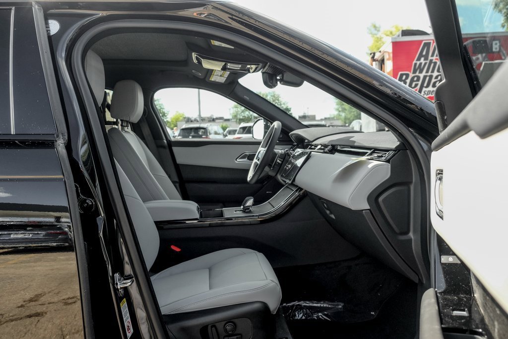 New 2026 Land Rover Range Rover Velar S image 20