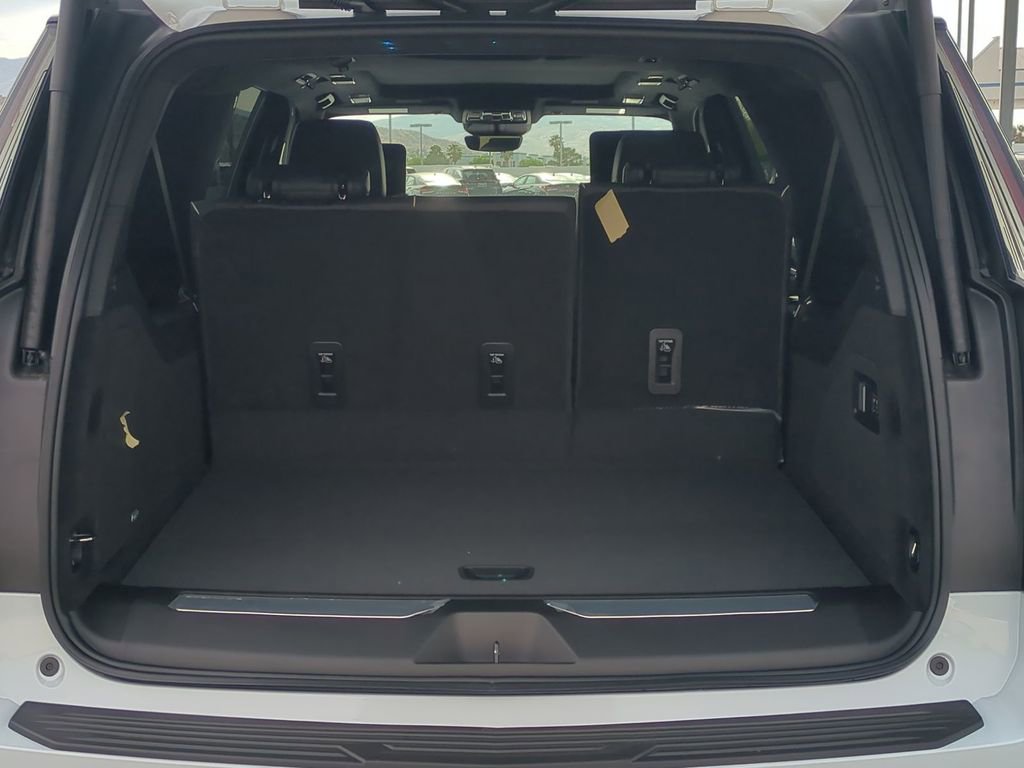 New 2026 Cadillac Escalade ESV Platinum Luxury AWD/4WD image 29