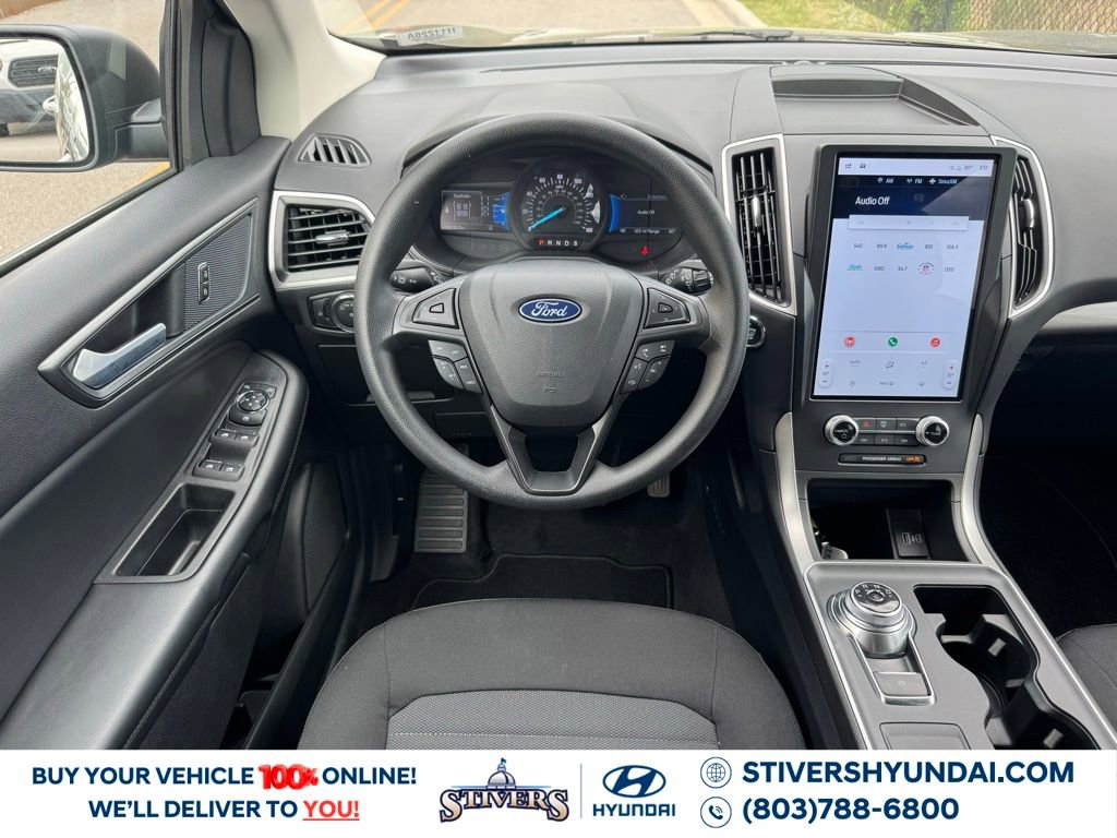 Used 2024 Ford Edge SE image 2