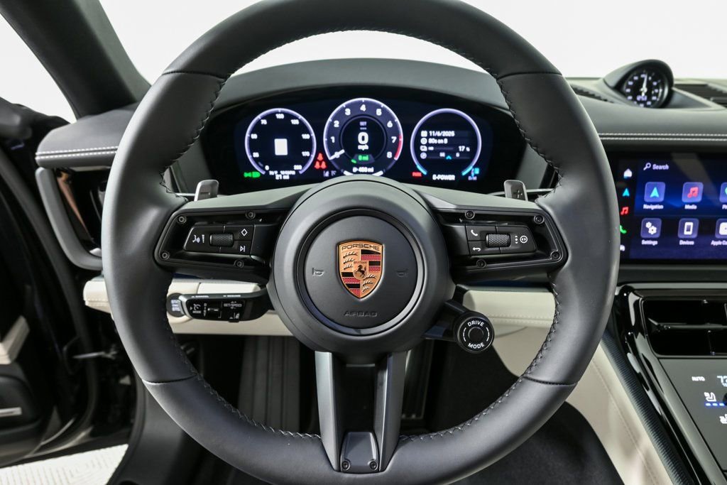 New 2026 Porsche Panamera 4 E-Hybrid image 9