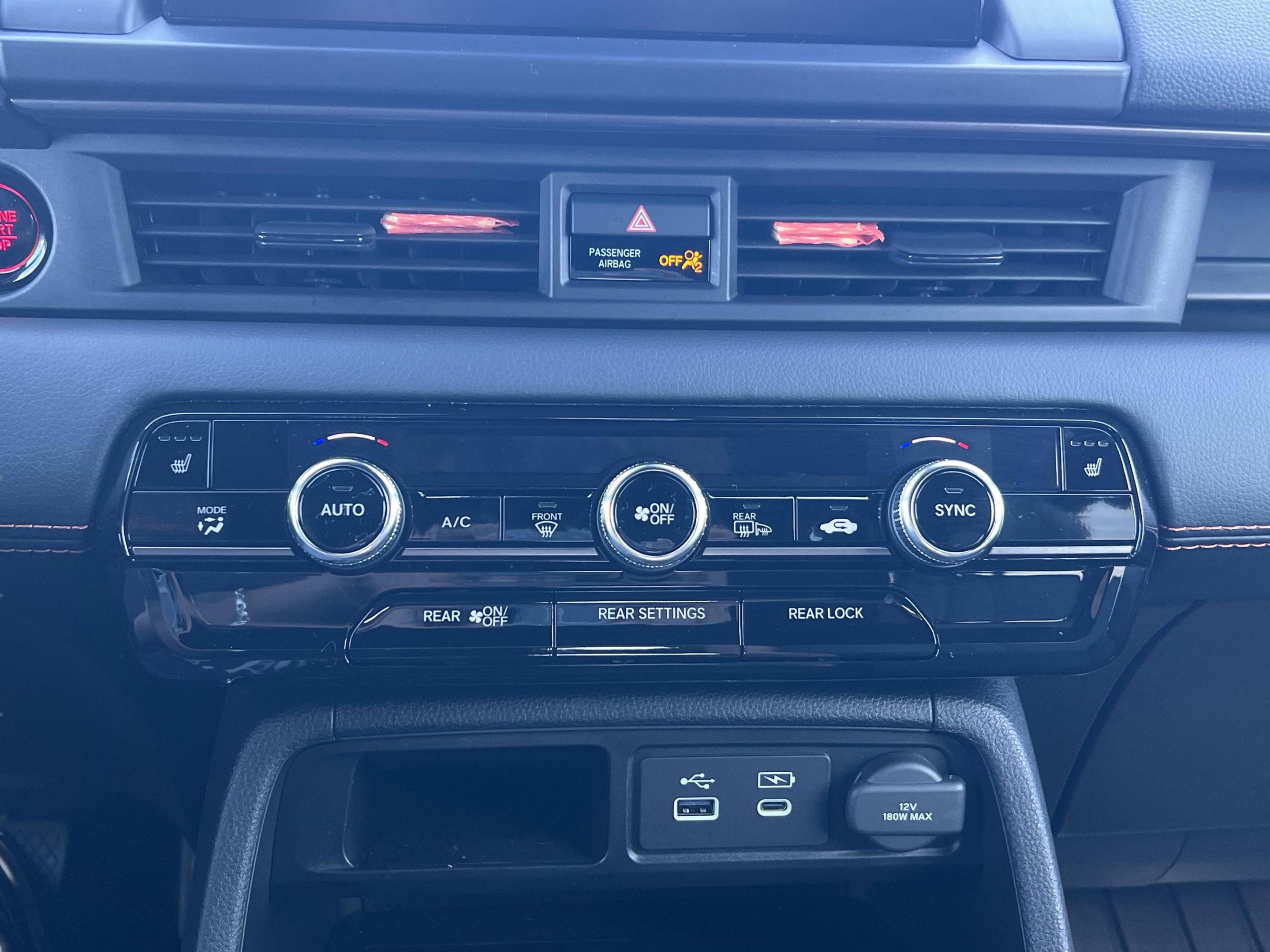 Certified 2025 Honda Pilot TrailSport image 18