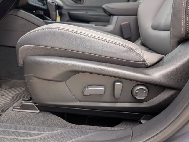 Certified 2026 Subaru Outback Limited AWD/4WD image 21