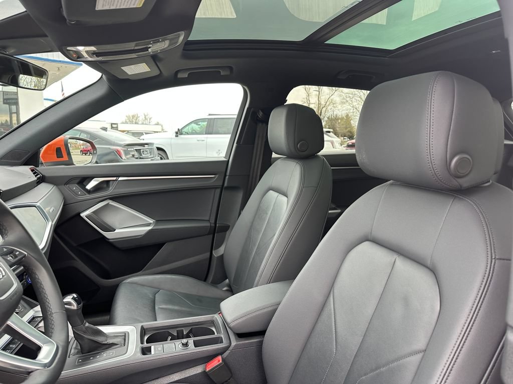 Used 2025 Audi Q3 2.0T Premium AWD/4WD image 27