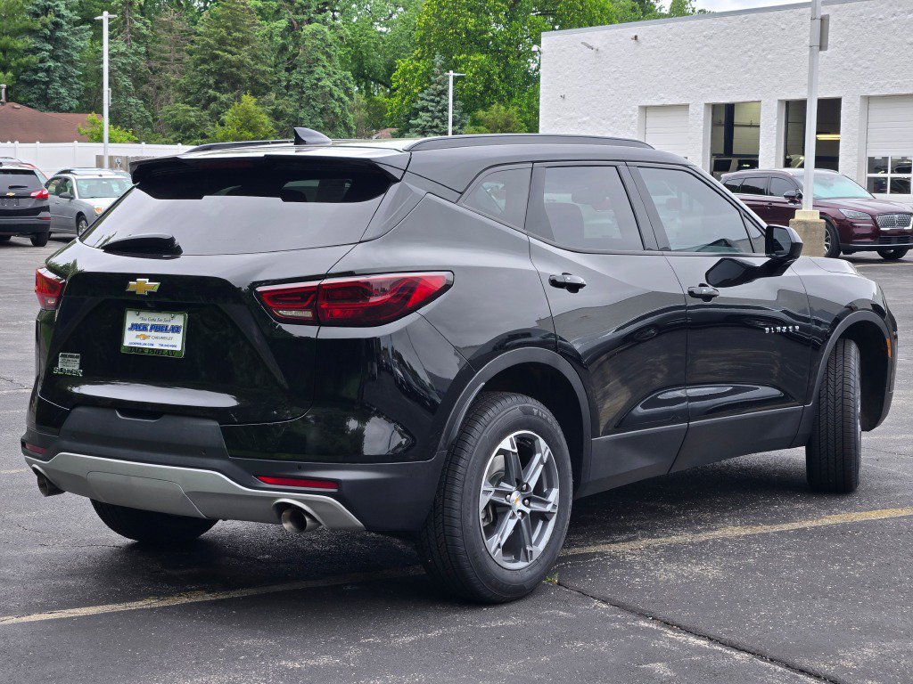 Certified 2023 Chevrolet Blazer LT w/ Convenience Package FWD image 11