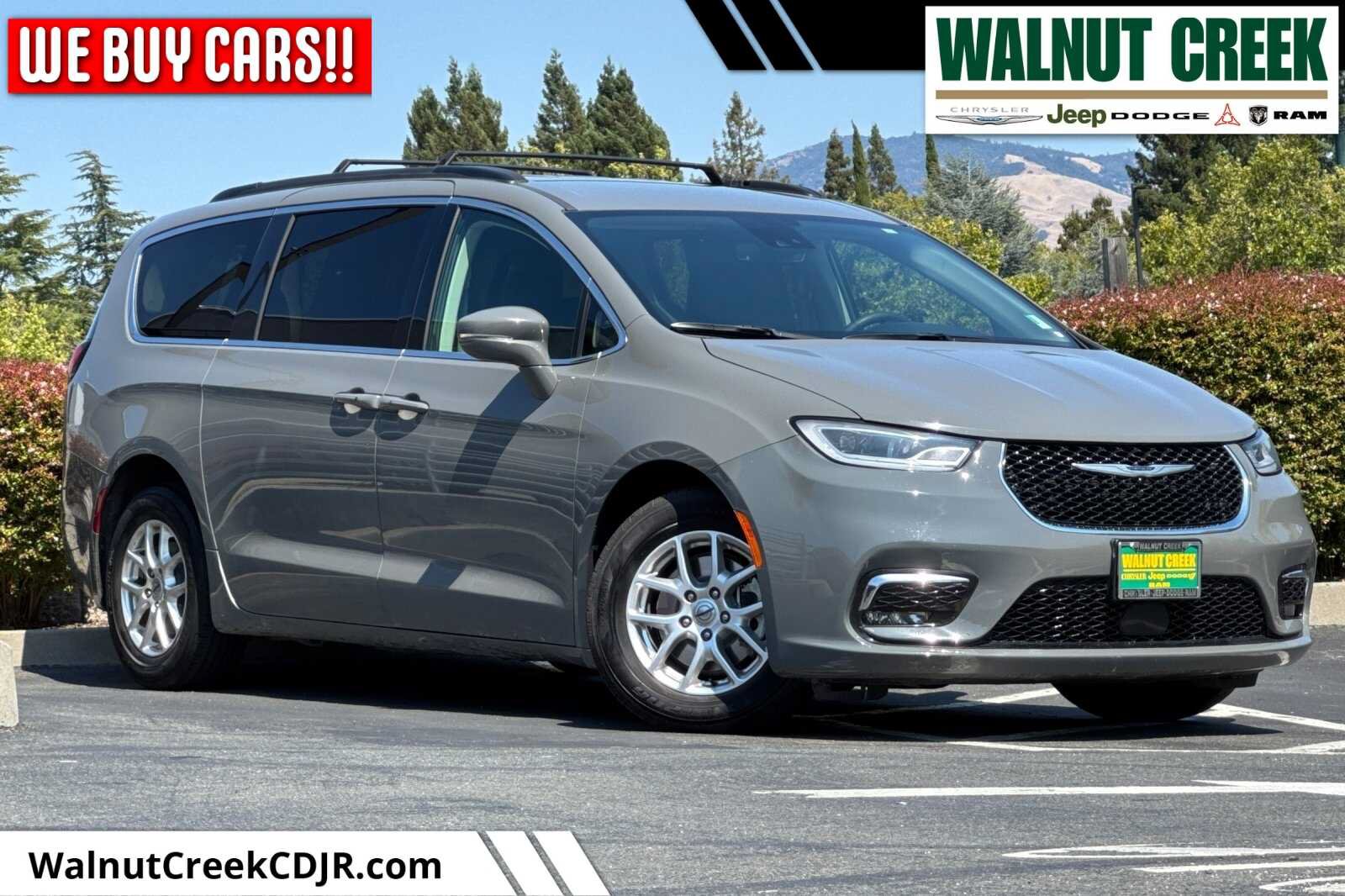 Used 2022 Chrysler Pacifica Touring-L