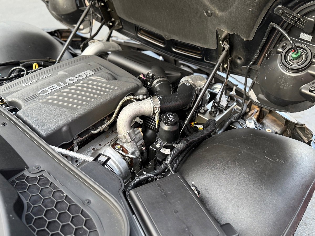 Used 2008 Pontiac Solstice GXP image 11