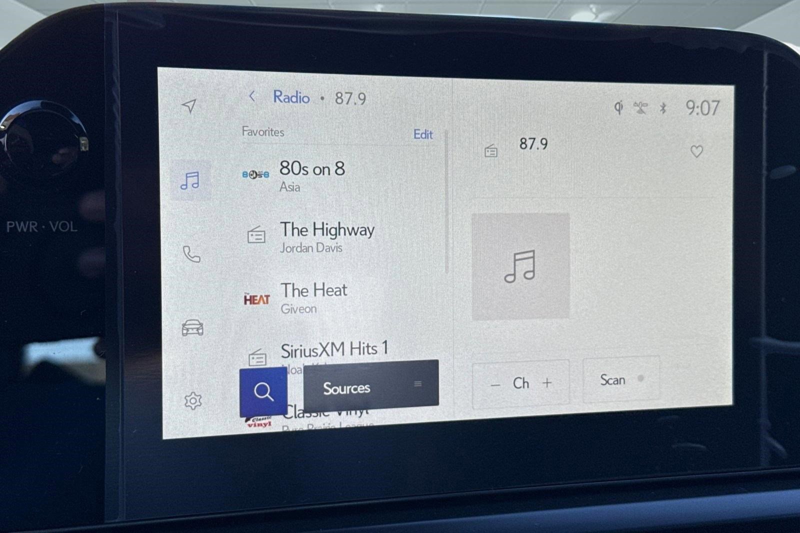 New 2026 Lexus UX 300h AWD image 19