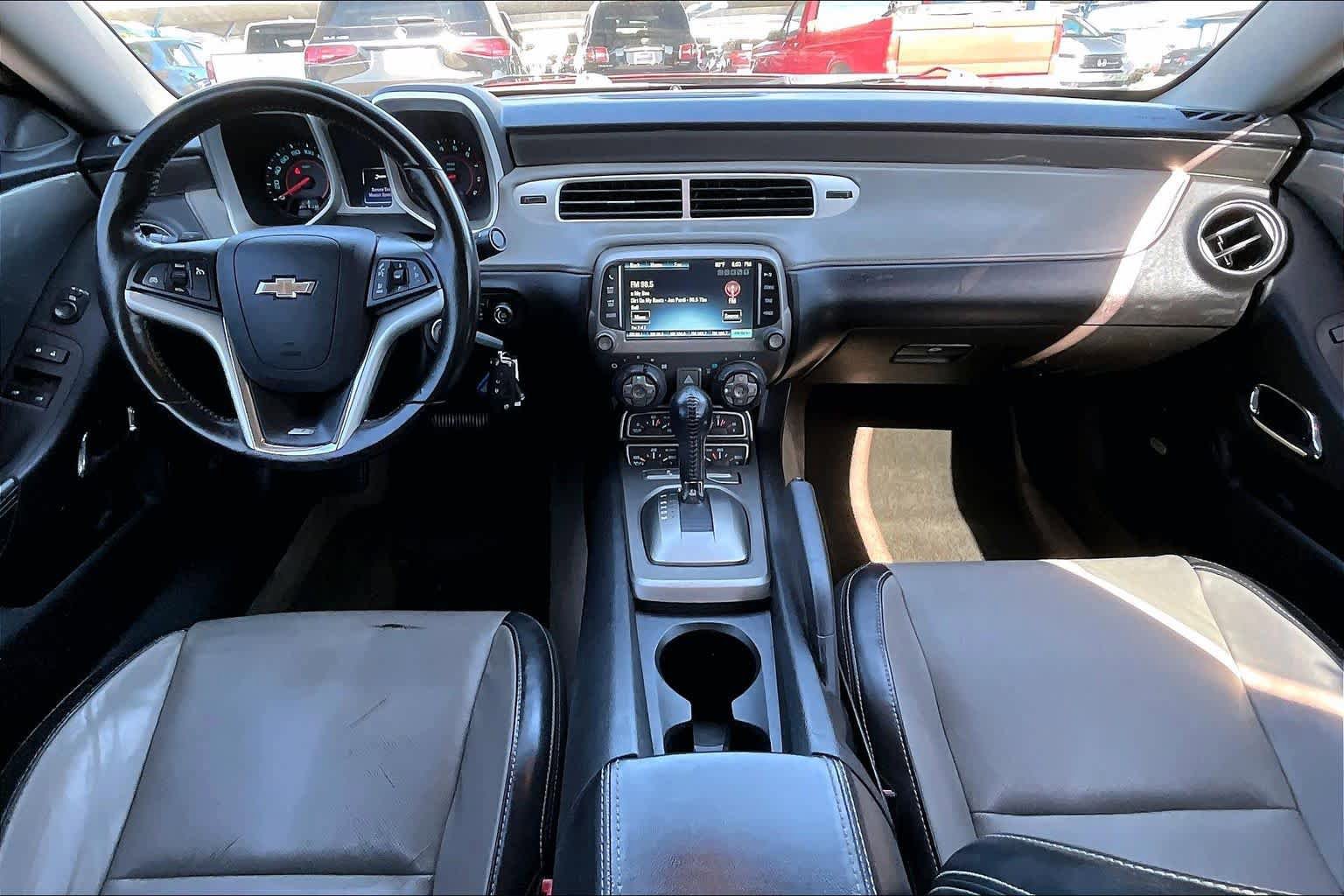 Used 2014 Chevrolet Camaro SS RWD image 16