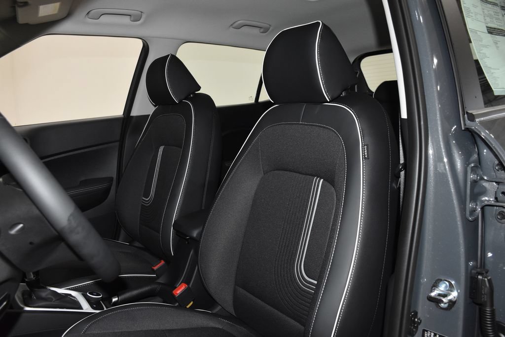 New 2026 Hyundai Venue SEL FWD image 23