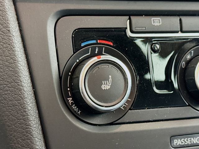 Used 2012 Volkswagen Golf TDI FWD image 17