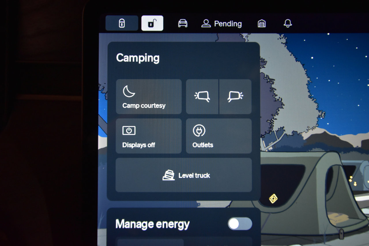 Used 2022 Rivian R1T Adventure image 41