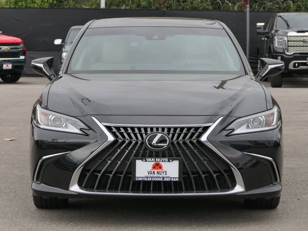 Used 2024 Lexus ES 300h w/ Premium Package FWD image 7