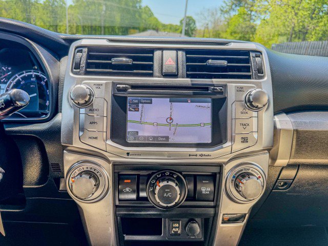 Used 2018 Toyota 4Runner SR5 Premium RWD image 10